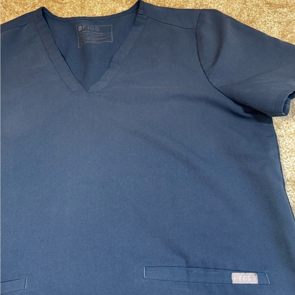 Figs Scrub Top - Picture 3 of 5